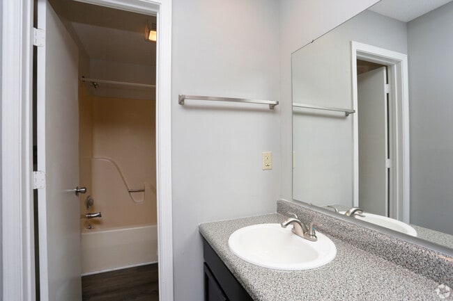 Building Photo - Georgetown Luxury Townhomes