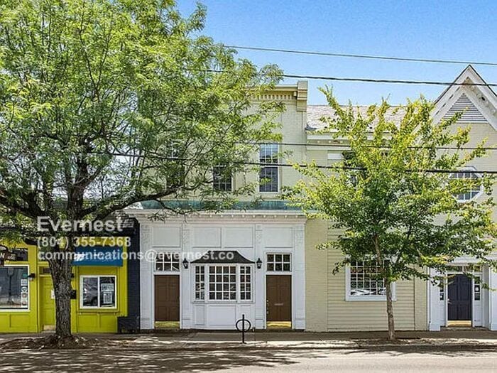 Primary Photo - 1203 W Main St