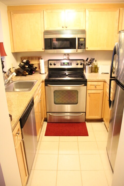 Building Photo - 1150 K St NW