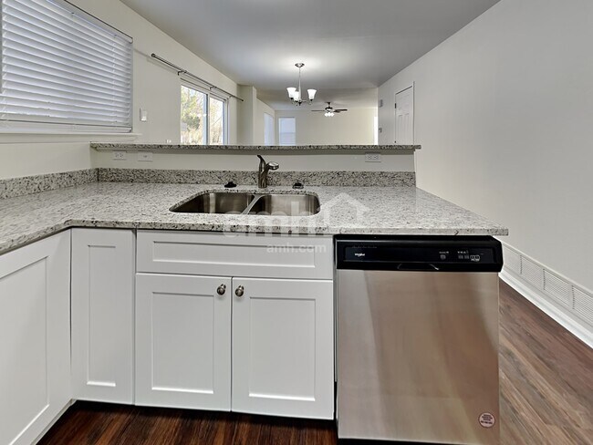 Building Photo - 4821 Ardley Dr