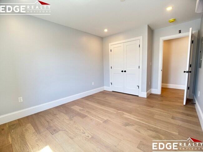 Foto del edificio - 360 Market St