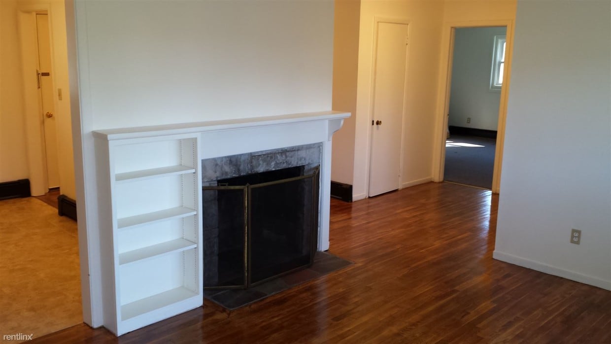 630 W Main St Unit Apt 5, Cheshire, CT 06410 Condo for Rent in