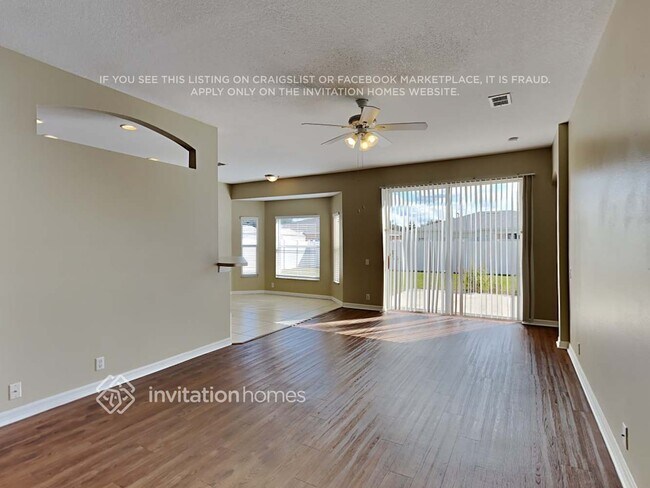 Foto del edificio - 2008 Sweetfern Pl