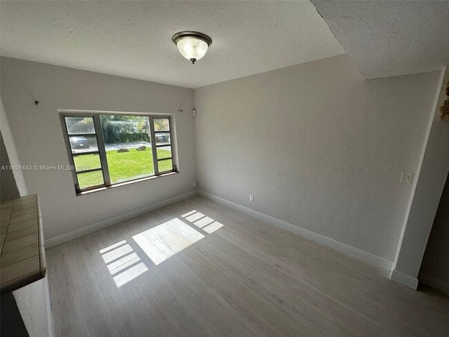 Building Photo - 3627 Ponce de Leon Blvd