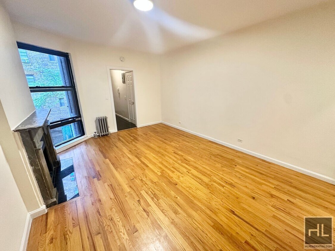 Primary Photo - East 84th Street