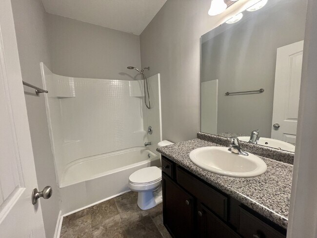 Foto del edificio - Home For Rent