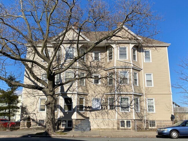 Foto del edificio - 834 Brock Ave