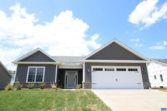 Building Photo - 169 Langley Dr