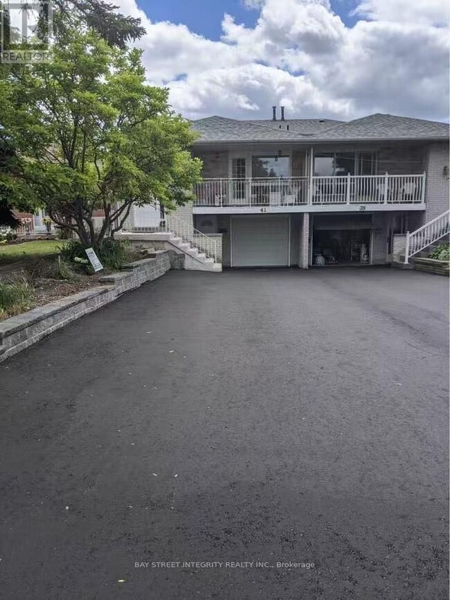 Building Photo - 41 Pindar Crescent