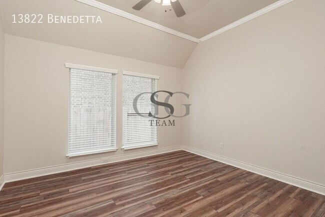 Foto del edificio - 13822 Benedetta-