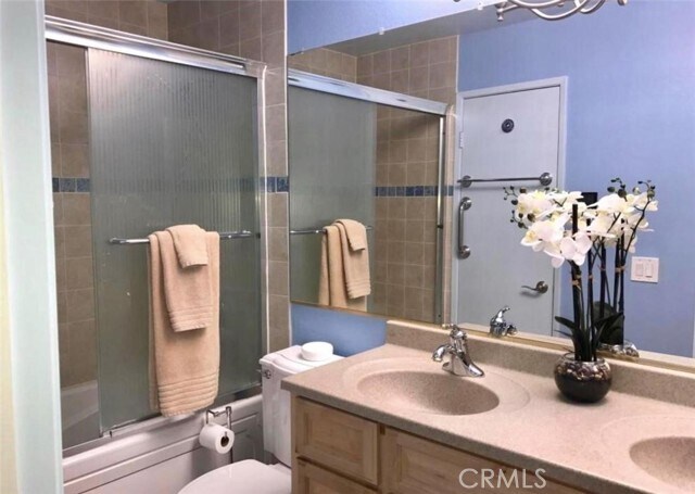 Foto del edificio - 21760 Laurelrim Dr