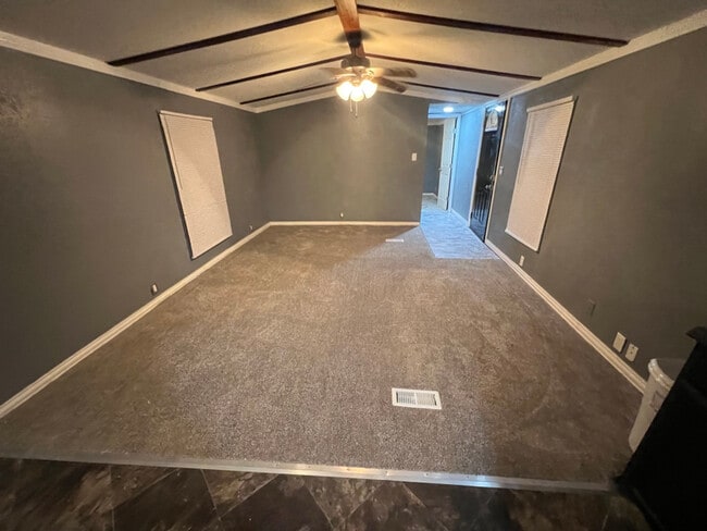 Building Photo - 102 Fentress Star