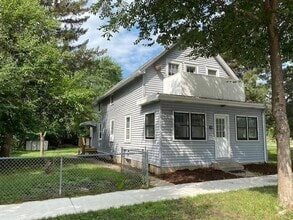 Building Photo - 303 Webster St
