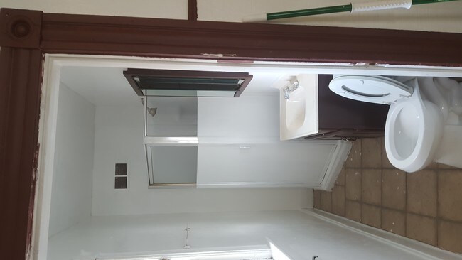 Foto del edificio - 1233 S 71st St