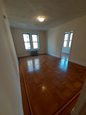 Building Photo - 2148 Barnes Ave