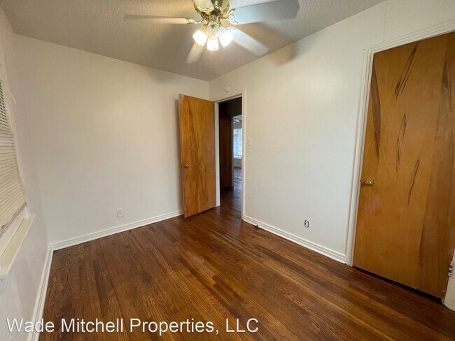Building Photo - 2 br, 1 bath House - 2606 NE 20th