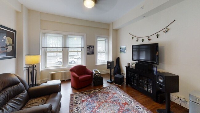 Building Photo - 1401 Beacon St
