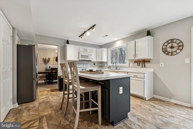 Foto del edificio - 14 Willow Glen Ct