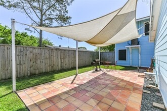 Building Photo - 818 11th St Building Photo - 818 11th St