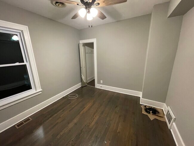 Foto del edificio - 1524 E Algonquin Rd
