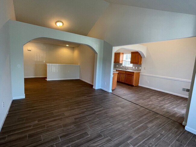 Foto del edificio - 8170 W Annsbury Cir