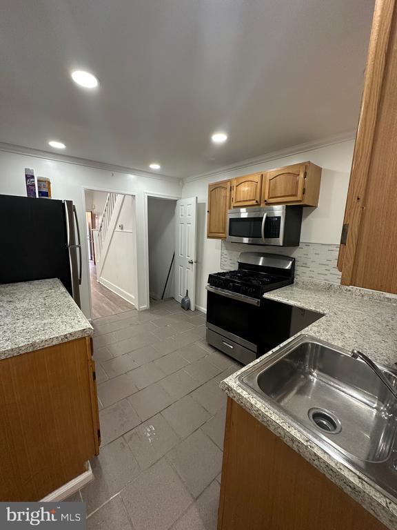 Building Photo - 2235 N Bouvier St