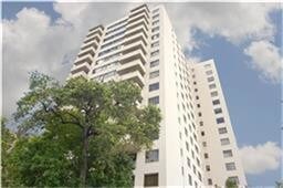 Foto del edificio - 1400 Hermann Dr