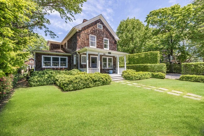 Foto del edificio - 144 Newtown Ln