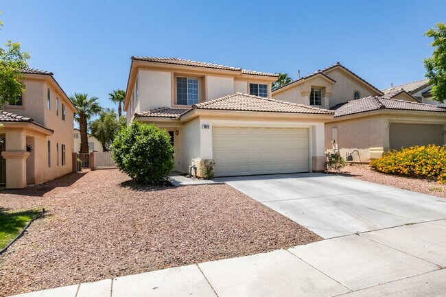 Building Photo - Spacious 4 Bedroom 2.5 Bathroom Home with Covered Patio & Large Backyard