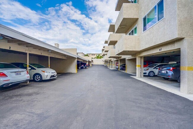 Foto del edificio - 537 E Hyde Park Blvd