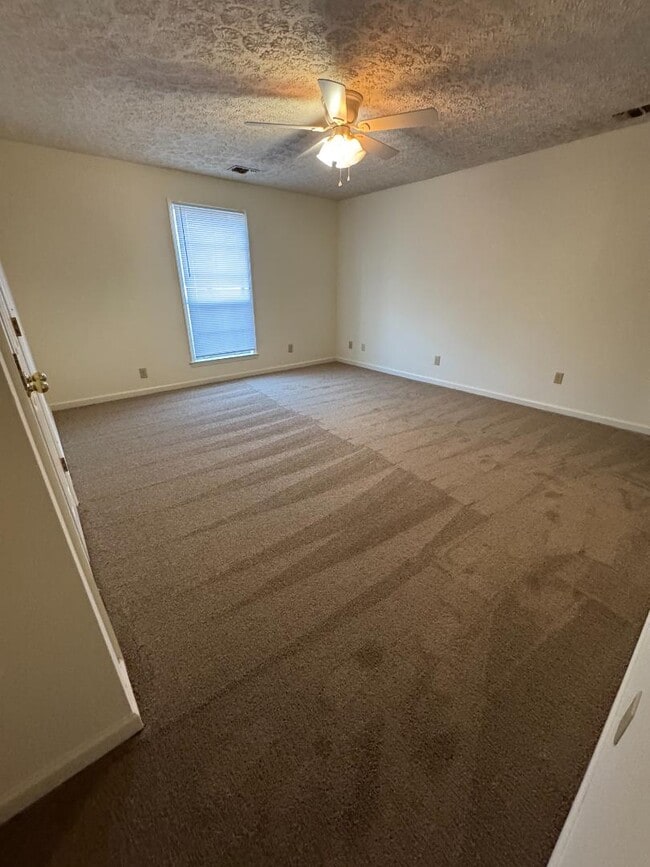 Foto del edificio - 1714 Monument Ln