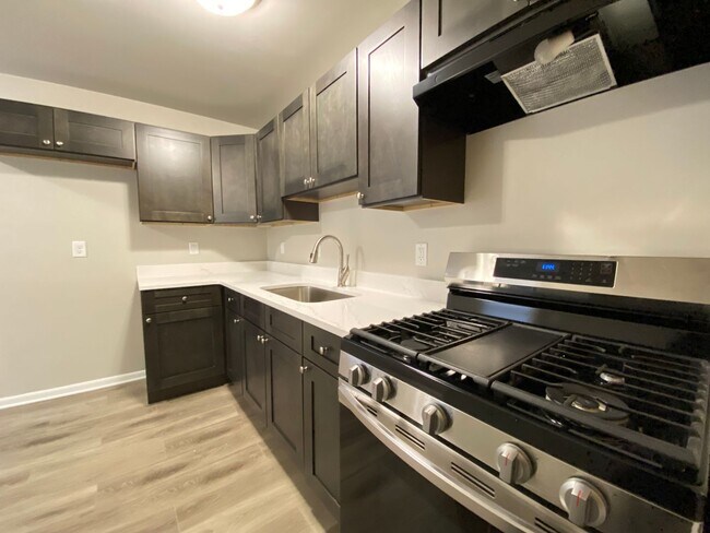 Foto del edificio - 2 Bedroom Home In Gary