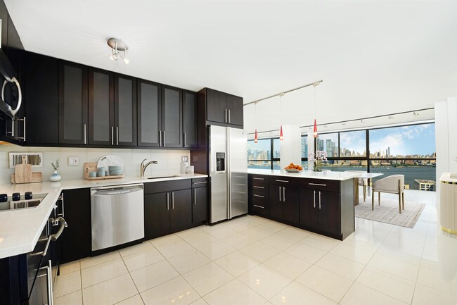 Foto del edificio - 380 Mountain Rd