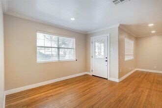 Building Photo - 2098 Harland Dr