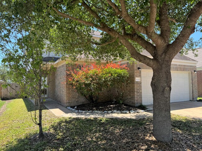 Building Photo - 18519 Alemarble Oak St