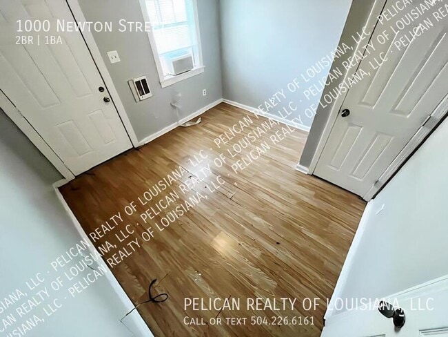 Photo - 1000 Newton St Apartment