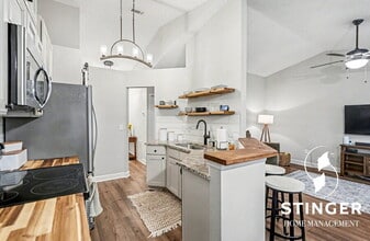 Building Photo - 36 Brindlewood Dr