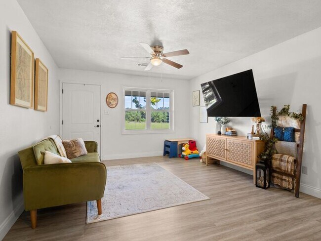 Foto del edificio - 8603 Main St.