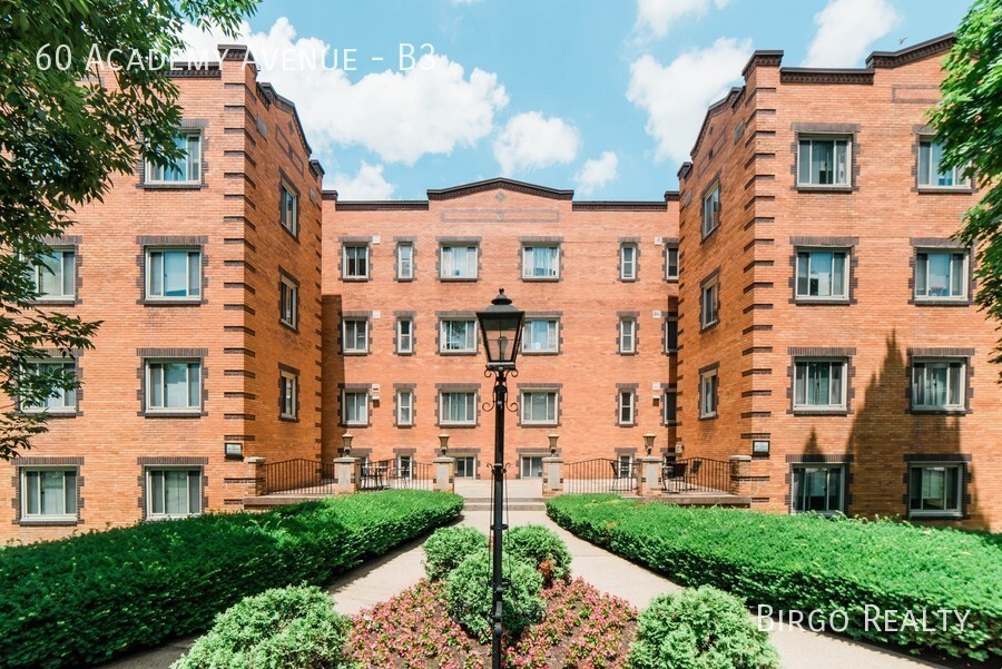 Primary Photo - Free Parking for a year & $300 Deposit *Wi...