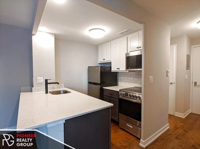 Foto del edificio - 5910 N Sheridan Rd