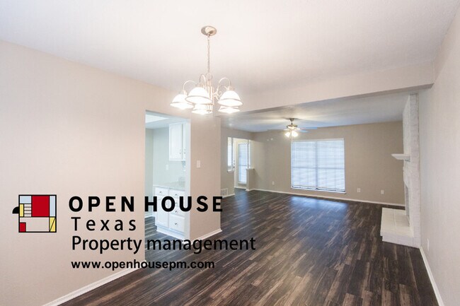 Building Photo - 4224 Huckleberry Dr, Fort Worth