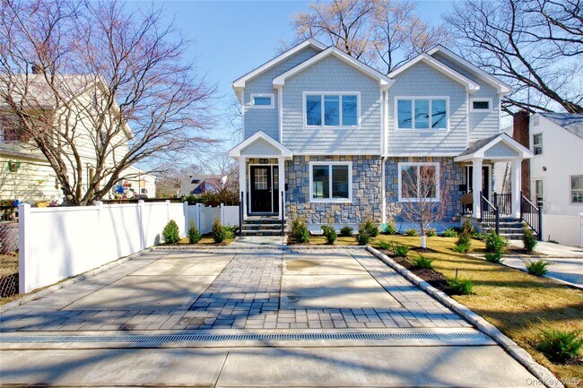 Foto del edificio - 56 Kirkwood Rd