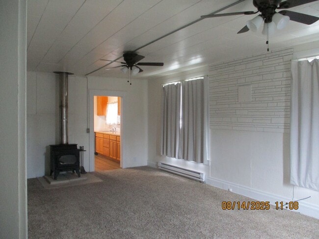 Building Photo - 621 Monroe St