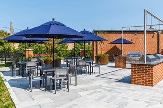 Building Photo - 115 Hoboken Ave