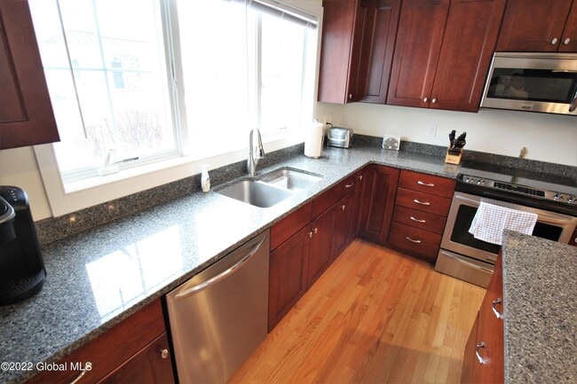 Building Photo - 24 Mulberry Dr