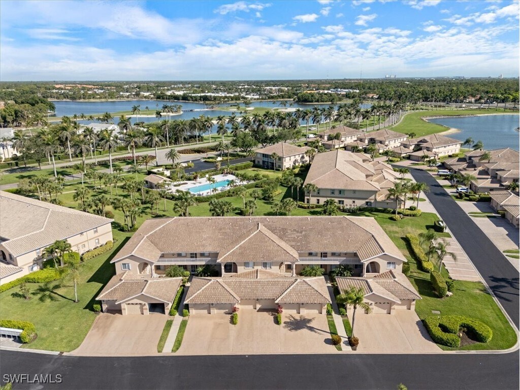 Foto principal - 9060 Michael Cir