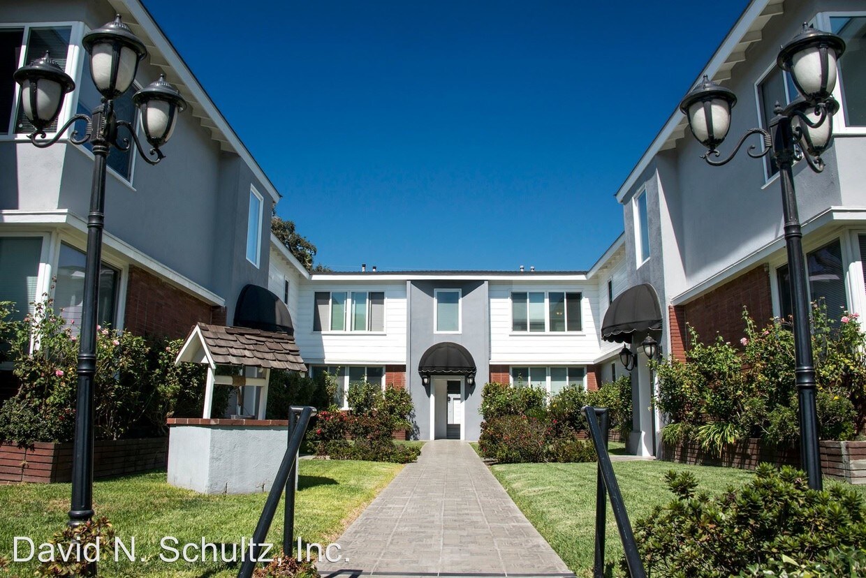 Foto principal - 1636-1640 Huntington Dr