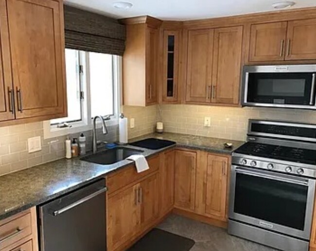 Kitchen 2 - 80 Fisher Rd
