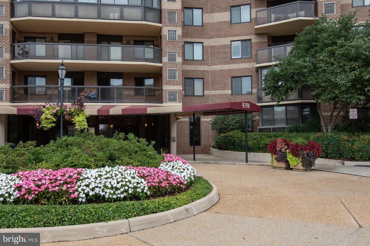 8350 Greensboro Dr Unit 107, McLean, VA 22102 Condo for Rent in
