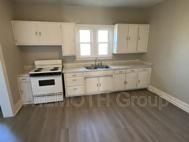 Foto del edificio - 510 W 5th St